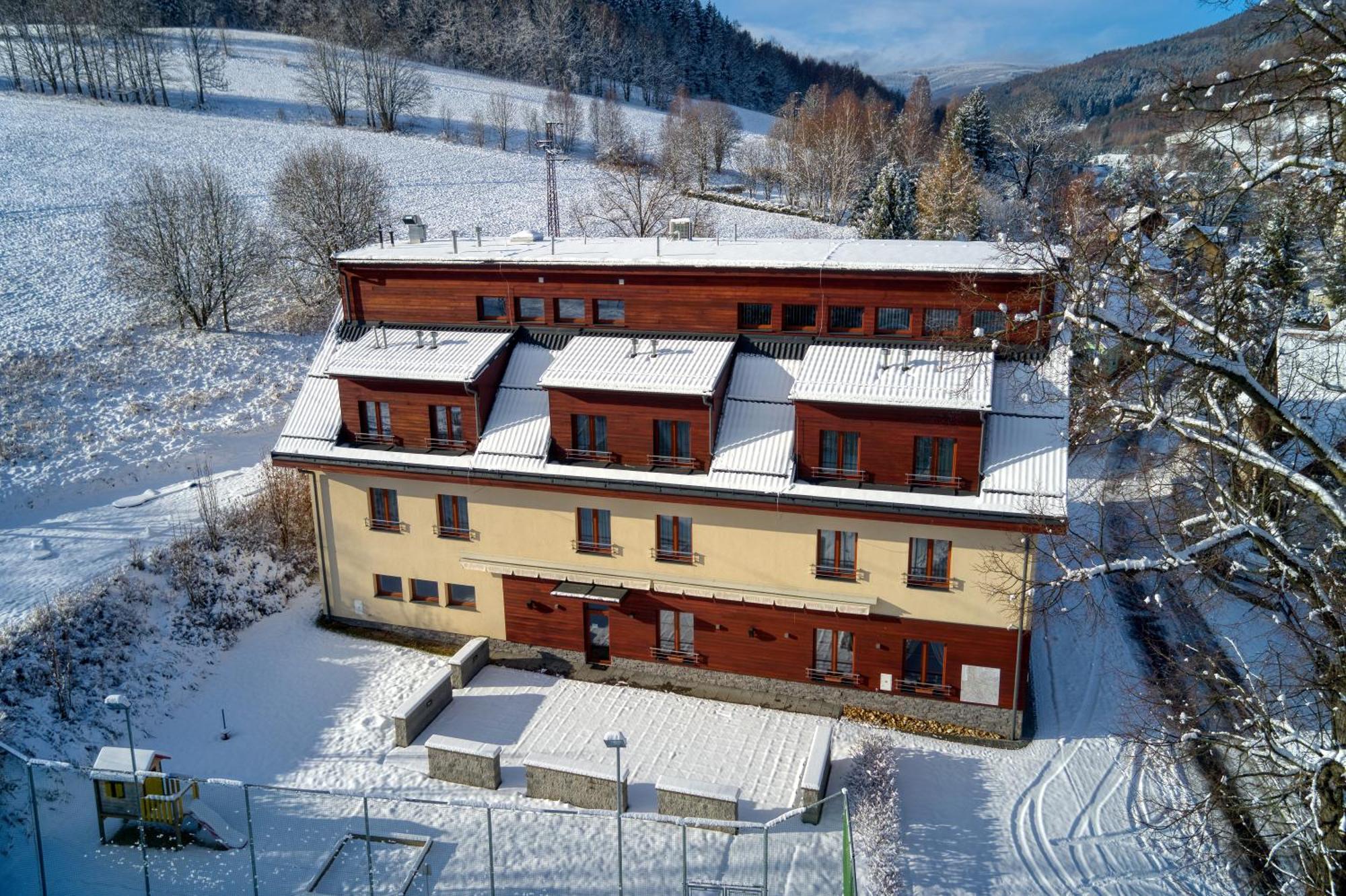 Hotel Toc Липова Лазне Екстериор снимка