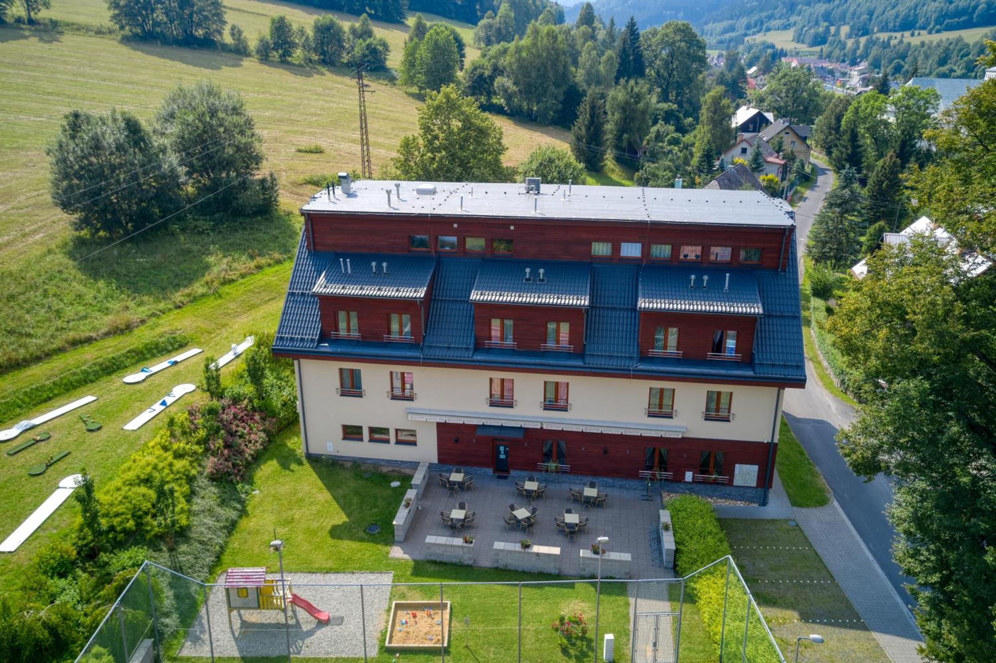 Hotel Toc Липова Лазне Екстериор снимка