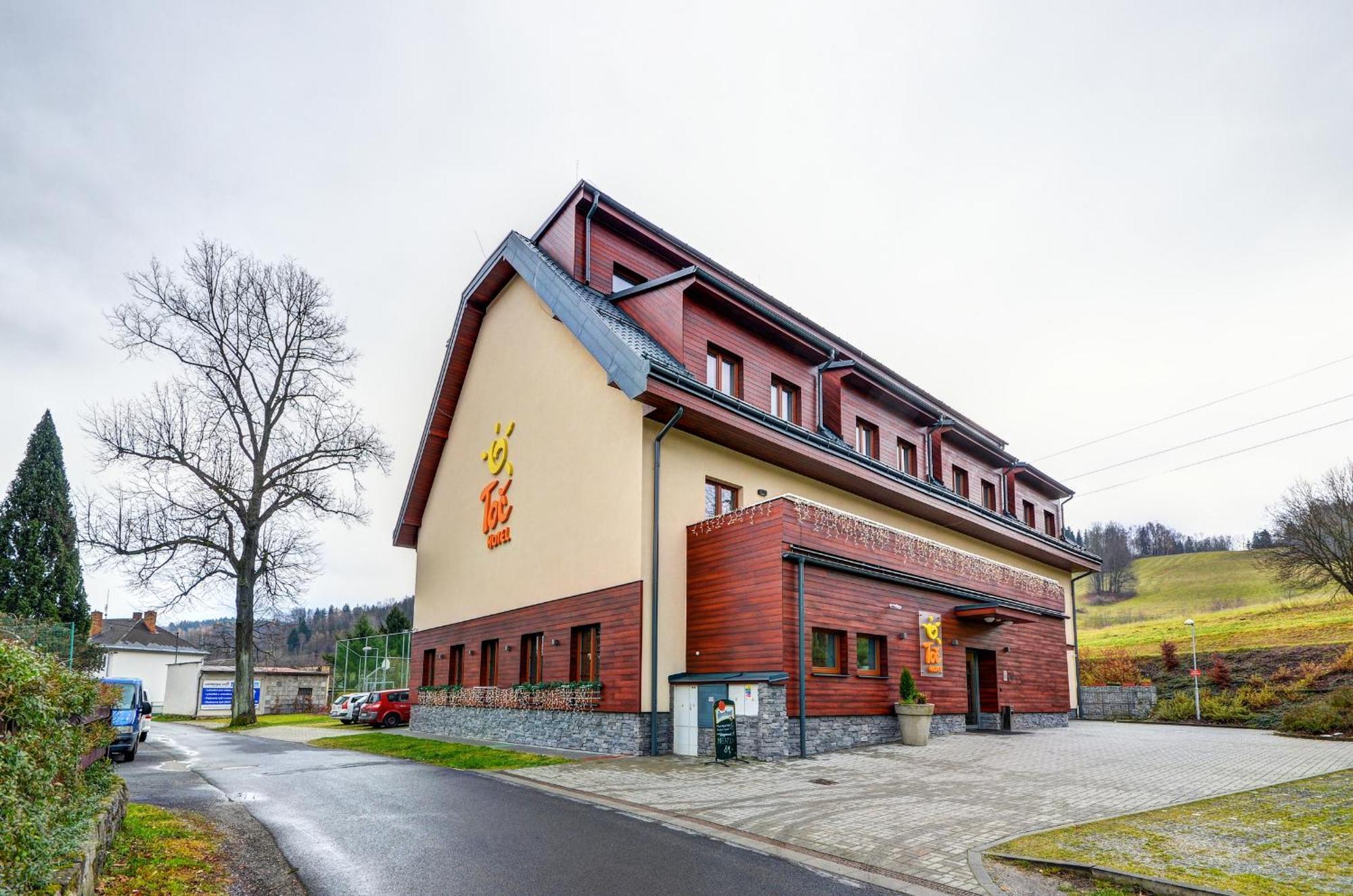 Hotel Toc Липова Лазне Екстериор снимка