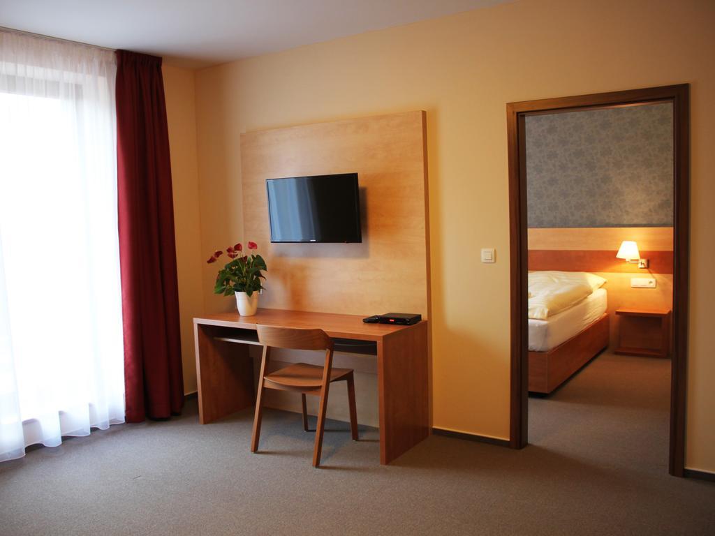 Hotel Toc Липова Лазне Стая снимка