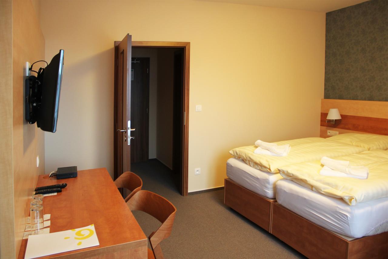 Hotel Toc Липова Лазне Екстериор снимка
