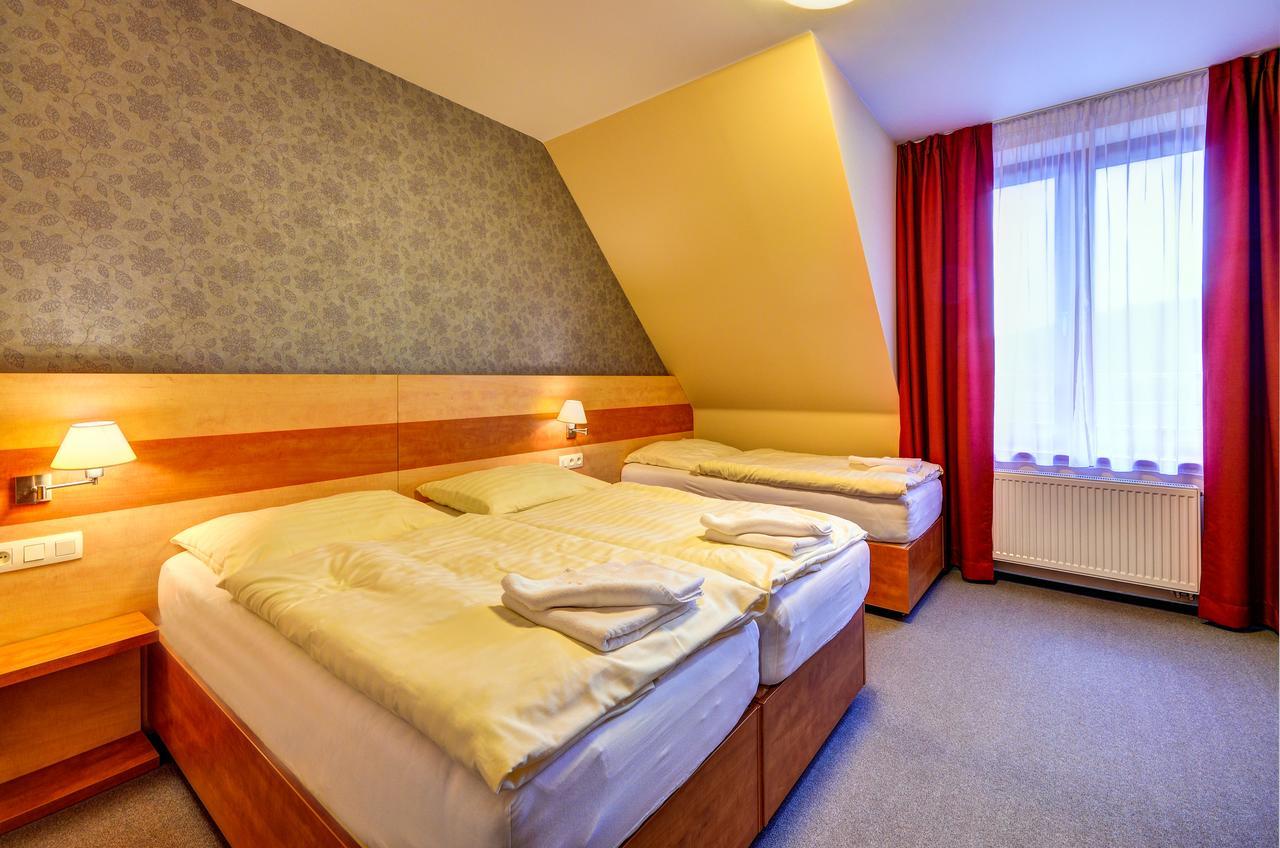 Hotel Toc Липова Лазне Екстериор снимка